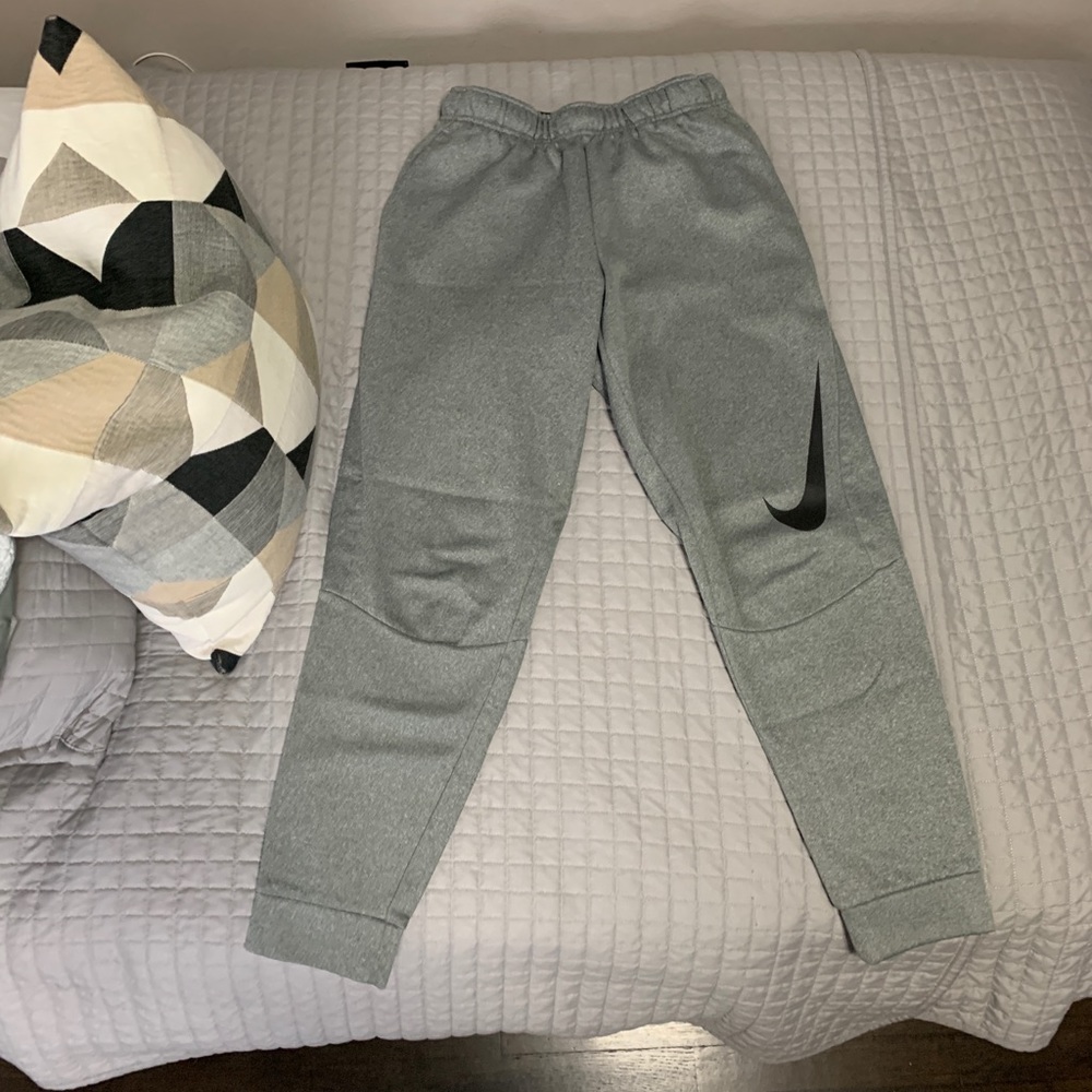 Men’s Nike pants